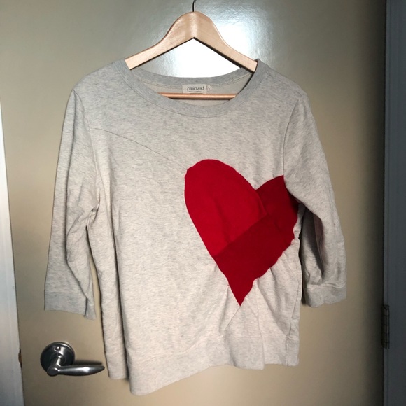 Vintage Tops - Grey sweater with hearts